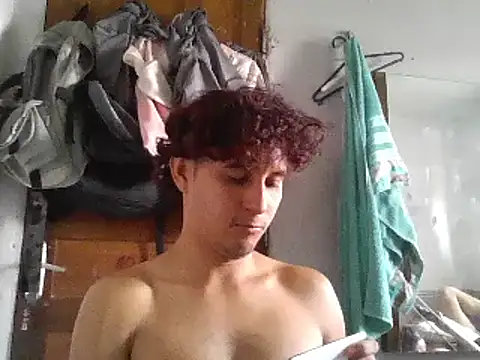 Snapshot of pedrodavid_ chatting on January 29, 7:32 pm pedrodavid  online show from January 29, 7:32 pm