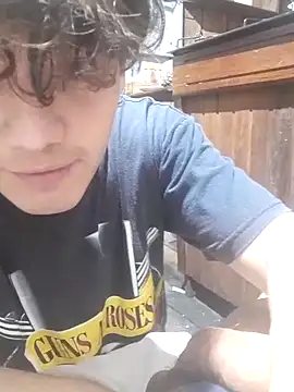 Snapshot of pedrodavid_ chatting on September 19, 4:03 am pedrodavid  online show from September 19, 4:03 am