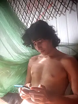 Snapshot of pedrodavid_ chatting on June 7, 7:06 pm pedrodavid online show from June 7, 7:06 pm