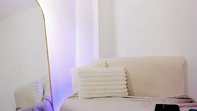 Snapshot of Caro_martinezz chatting on November 26, 3:29 am Caro martinezz online show from November 26, 3:29 am