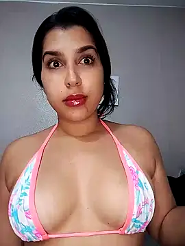 NiaSoler online show from February 6, 8:56 pm