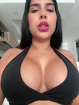 NiaSoler online show from February 16, 2:02 pm