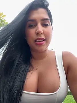 NiaSoler online show from February 17, 10:27 pm