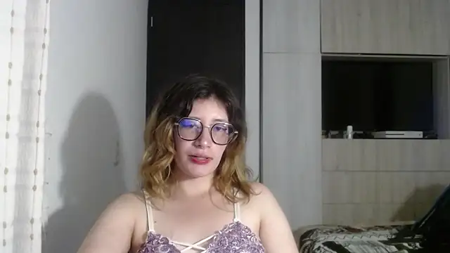 mariana124- online show from December 21, 6:55 pm