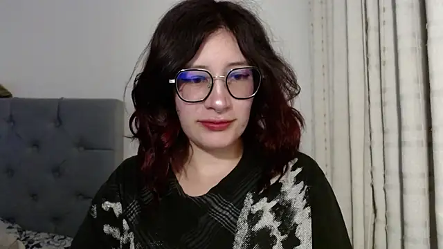 mariana124- online show from January 2, 3:15 am