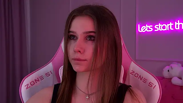 Snapshot of DianaVert chatting on February 1, 10:13 pm DianaVert online show from February 1, 10:13 pm