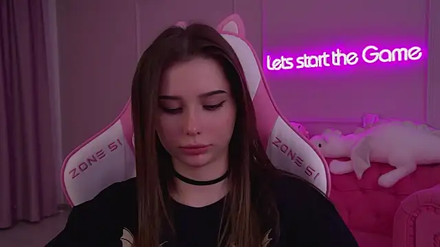 Snapshot of DianaVert chatting on February 28, 1:15 am DianaVert online show from February 28, 1:15 am