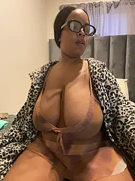 Saggy areola95 online show from July 28, 3:21 pm