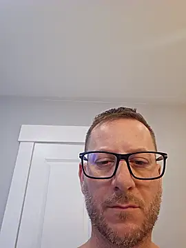 Snapshot of Bigdicktrav902 chatting on January 19, 3:27 pm Bigdicktrav902 online show from January 19, 3:27 pm