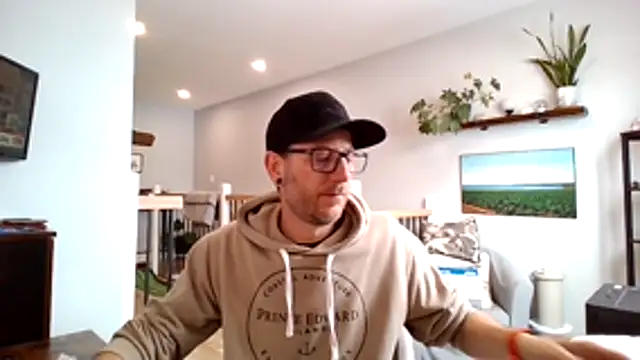 Snapshot of Bigdicktrav902 chatting on March 23, 12:53 pm Bigdicktrav902 online show from March 23, 12:53 pm