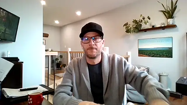 Snapshot of Bigdicktrav902 chatting on March 31, 12:27 pm Bigdicktrav902 online show from March 31, 12:27 pm