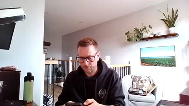 Snapshot of Bigdicktrav902 chatting on April 10, 1:05 pm Bigdicktrav902 online show from April 10, 1:05 pm