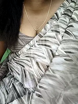Snapshot of tamil_subha69 chatting on December 27, 12:45 pm tamil subha69 online show from December 27, 12:45 pm