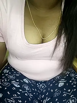Snapshot of tamil_subha69 chatting on January 4, 5:16 pm tamil subha69 online show from January 4, 5:16 pm