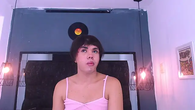 AndreaGil  online show from February 2, 5:11 pm