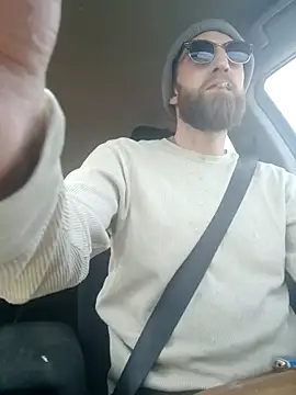 Snapshot of otterlover123 chatting on March 21, 6:51 pm otterlover123 online show from March 21, 6:51 pm