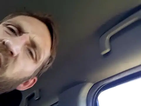 Snapshot of otterlover123 chatting on September 29, 4:56 pm otterlover123 online show from September 29, 4:56 pm