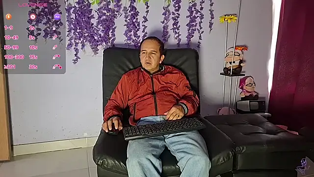 Snapshot of yazfore2 chatting on June 29, 5:46 pm yazfore2 online show from June 29, 5:46 pm
