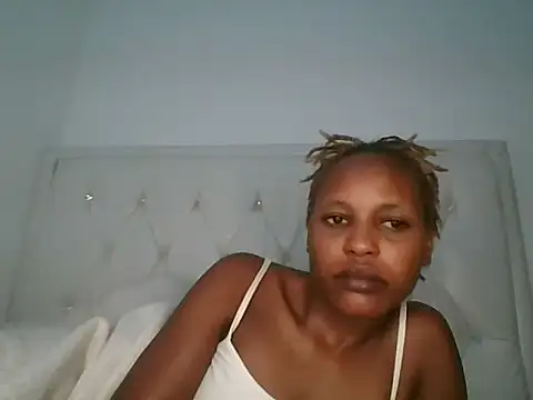 Candykitten online show from March 8, 5:07 am