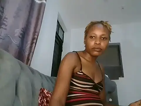 Candykitten online show from March 15, 3:40 am