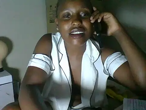 Snapshot of Candykitten chatting on May 12, 8:55 am Candykitten online show from May 12, 8:55 am