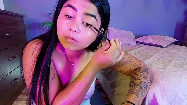 Snapshot of jade_brunnette chatting on June 20, 8:11 pm jade brunnette online show from June 20, 8:11 pm