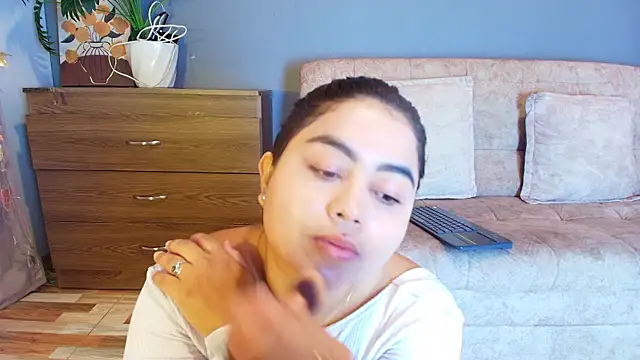 Snapshot of jade_brunnette chatting on July 12, 8:11 pm jade brunnette online show from July 12, 8:11 pm
