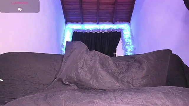 Snapshot of Mariana_Hasper_ chatting on February 8, 1:11 am Mariana Hasper  online show from February 8, 1:11 am