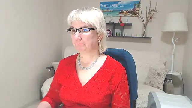 FleurMays online show from February 4, 6:57 am