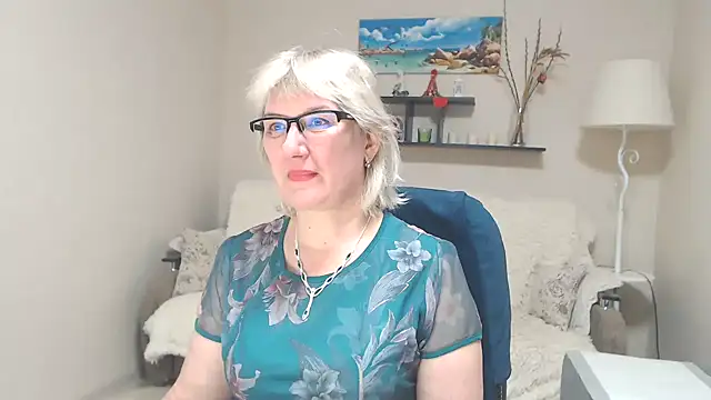 FleurMays online show from February 21, 9:13 am