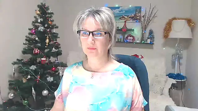 FleurMays online show from December 17, 5:24 am