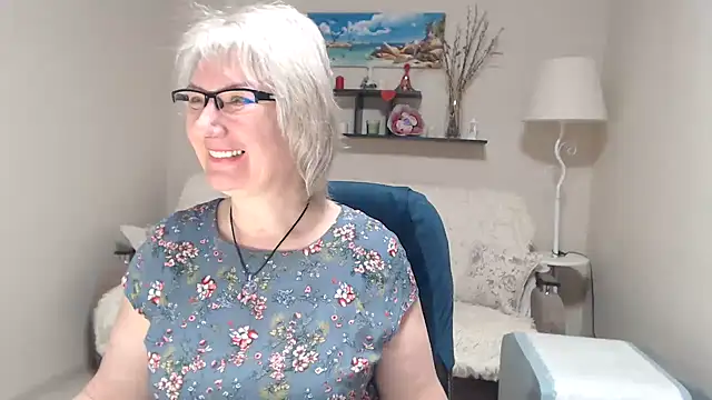 FleurMays online show from March 11, 3:34 am