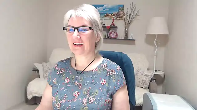 FleurMays online show from March 12, 3:23 am