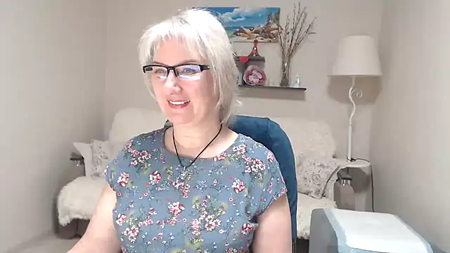 FleurMays online show from March 13, 4:30 am