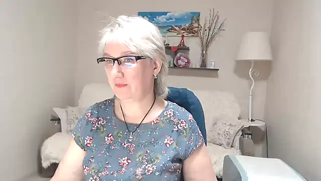 FleurMays online show from March 14, 4:07 am