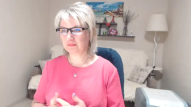 FleurMays online show from April 27, 4:10 am