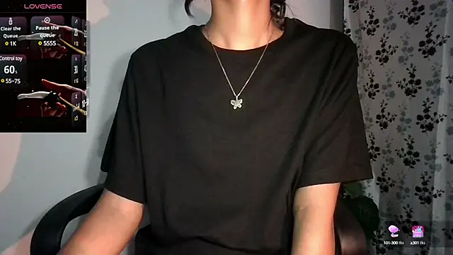 Snapshot of glowybekwa chatting on March 15, 10:22 pm glowybekwa online show from March 15, 10:22 pm