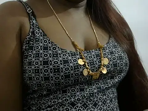 Snapshot of Hot_akshara chatting on October 11, 9:52 am Hot akshara online show from October 11, 9:52 am