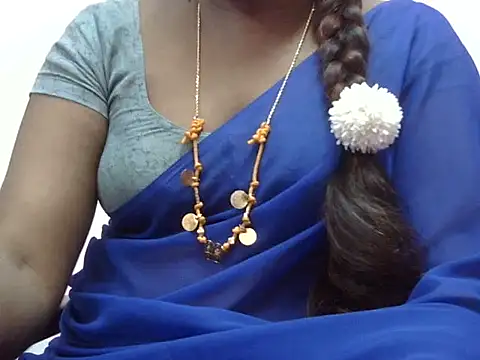 Hot akshara online show from February 14, 7:05 am