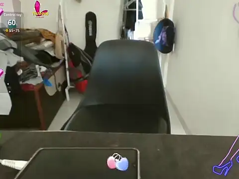 MakeMeCumAhh online show from February 18, 6:42 am