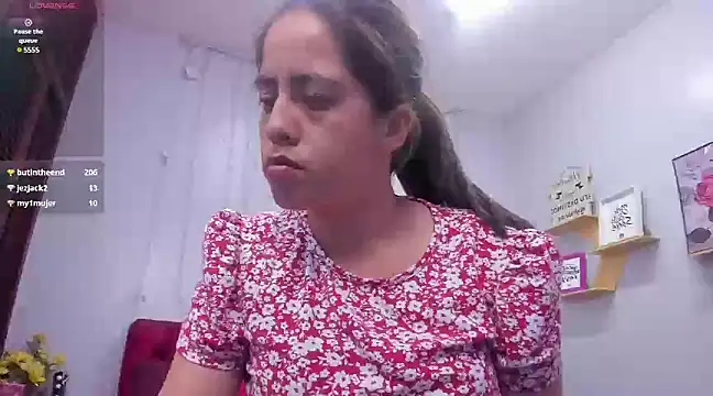 kathina giraldo online show from December 17, 6:53 pm