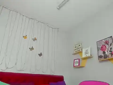 kathina giraldo online show from February 9, 1:46 pm