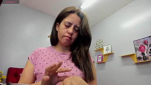 kathina giraldo online show from October 3, 12:35 pm