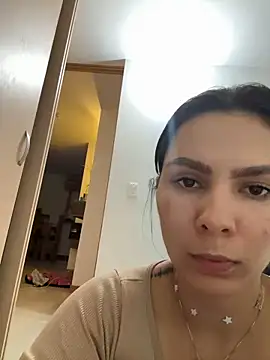 Snapshot of SofiaG_ chatting on December 2, 10:56 pm SofiaG online show from December 2, 10:56 pm