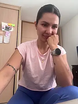 Snapshot of SofiaG_ chatting on December 28, 6:08 pm SofiaG online show from December 28, 6:08 pm