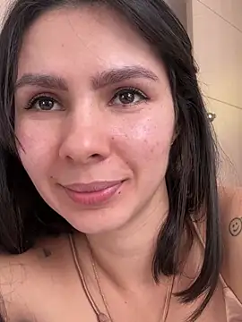 Snapshot of SofiaG_ chatting on January 17, 5:19 pm SofiaG online show from January 17, 5:19 pm