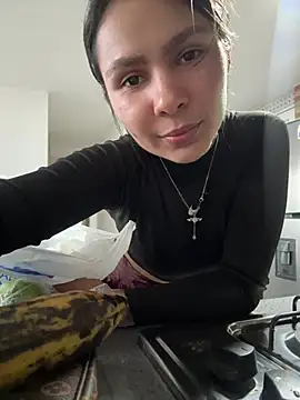 Snapshot of SofiaG_ chatting on February 21, 10:37 pm SofiaG online show from February 21, 10:37 pm