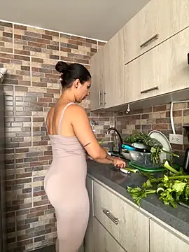 Snapshot of SofiaG_ chatting on September 10, 9:48 pm SofiaG online show from September 10, 9:48 pm