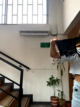 SofiaG  online show from November 28, 8:22 pm