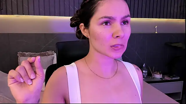 SofiaG  online show from March 2, 11:55 pm